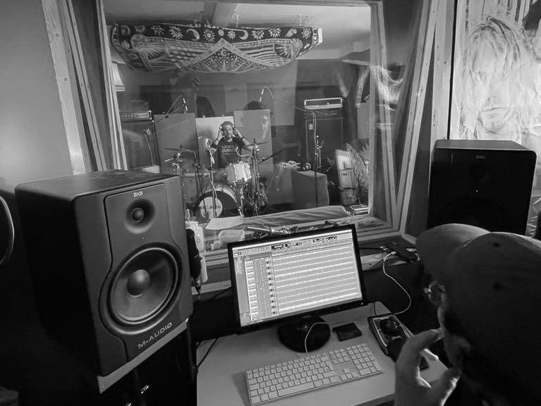 STUDIO2000_Regie